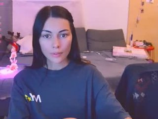 valorant_girl petite asian cam girl in dirty live sex show