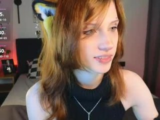 vampi_queen cam babe loves to feel cum on her small tits
