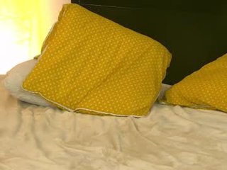alissabloom teen cam babe wants to be fucked online as hard as possible