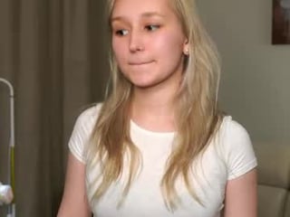 francinemillner teen cam babe wants to be fucked online as hard as possible