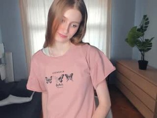 evamatthews sex cam with a horny cute cam girl that's also incredibly naughty