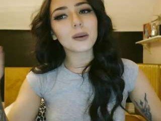 eevie_moon cam girl in private chat fulfills your desire online