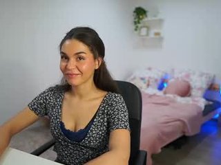 gigglygianni_ teen cam babe wants to be fucked online as hard as possible