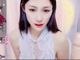 qiqi_mimi9900 cam babe with big tits gets her hairy pussy fucked in all positions