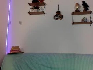 77neferkitty77 webcam girl with big tits enjoys hot and sensual live sex
