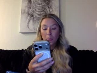 misss_alyssaaa teen cam babe wants to be fucked online as hard as possible