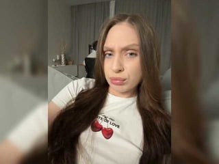 partynextnext brunette cam babe loves getting her cunt banged online