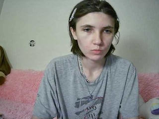 helgamonter brunette teen cam babe plays with her tight asshole