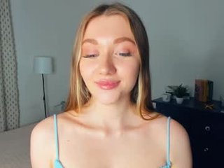 laviniahoutz teen cam babe wants to be fucked online as hard as possible