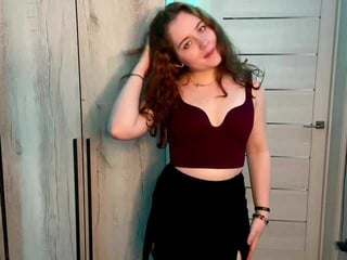 dimondately redhead cam babe enjoys great live sex for more experience