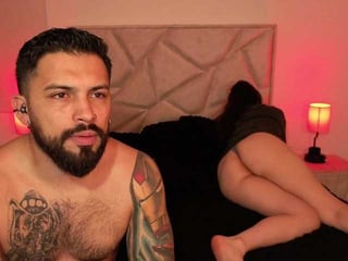 sweetsin-couple brunette cam babe loves getting her cunt banged online