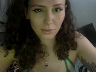 aubreemae cam babe with big tits in private live sex show