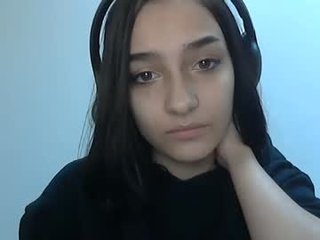 veryveryshygirl sex cam with a horny cute cam girl that's also incredibly naughty