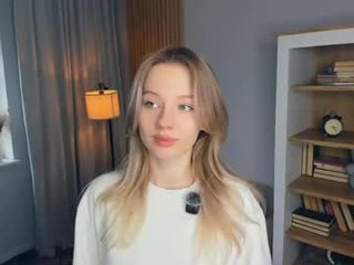 katemossse teen cam babe wants to be fucked online as hard as possible