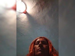 famelara redhead cam girl with hairy pussy waiting for her prince online