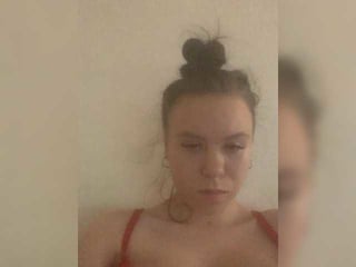 natali0001 brunette russian cam girl gives me all my dirty dreams