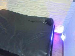 emma_d_zack1 teen couple with sensual moans filling the chatroom
