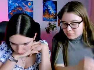 leila_moon_ horny couple adores fucking online