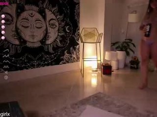 your_dreaamgirlx cam babe with big tits in private live sex show