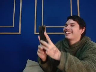 fantasyandsdreams cam babe with big tits in private live sex show