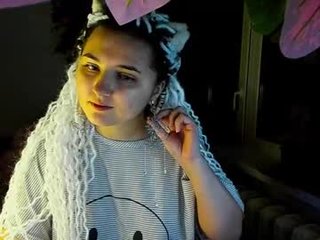 spanking_girls BBW cam girl offers pleasing for you big boobs on camera