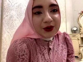 katinaflatau sex cam with a horny cute cam girl that's also incredibly naughty