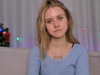 jettafitch teen cam babe wants to be fucked online as hard as possible