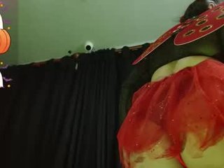 sahamara_07 cam babe with big tits gets her hairy pussy fucked in all positions