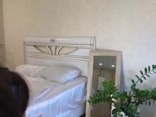 uwunikaa cam babe with big tits in private live sex show