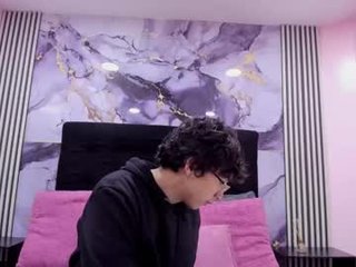 desire_ecstasy cam couple wants showing spanking action online