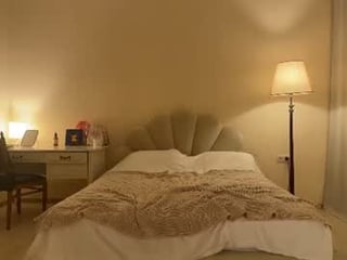 loanaaa cam babe with big tits in private live sex show