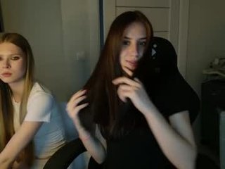 alexialunaris horny couple adores fucking online
