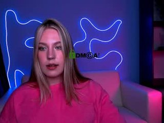 shinykaya horny couple adores fucking online