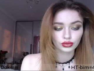 oksanafedorova cam girl in private chat fulfills your desire online