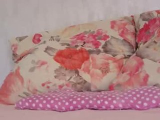 secretlisa big tits webcam milf pleasing her pussy in the bed