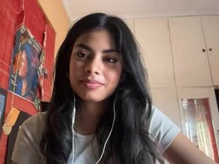 shirleendurrah teen cam babe wants to be fucked online as hard as possible