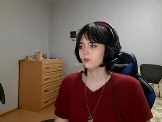 leigharedcross sex cam with a horny cute cam girl that's also incredibly naughty