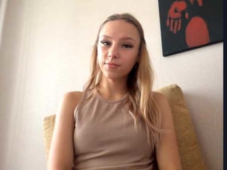 valdatome teen cam babe wants to be fucked online as hard as possible