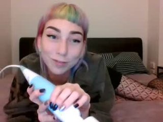 kiwichickkink91 cam babe with big tits gets her hairy pussy fucked in all positions