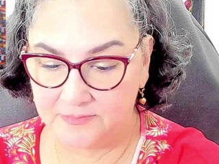 cataleya-mom english cam girl with hairy pussy wants showing dirty live sex
