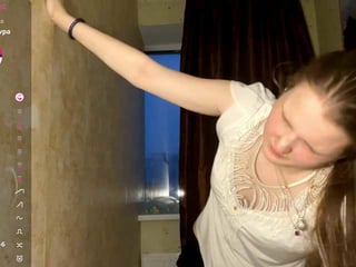 kiarabasbas brunette teen cam babe plays with her tight asshole