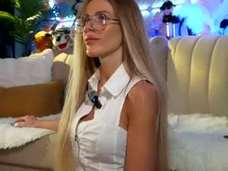 alvuwka cam girl with big boobs presents cum show online