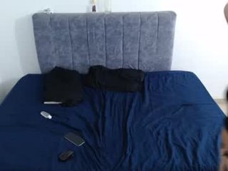 ruby__redd cam couple wants showing spanking action online