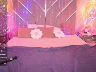 carolinadi redhead cam babe enjoys great live sex for more experience