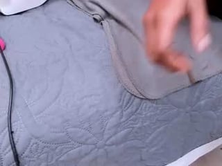 sasha_brownie_ cumshow with fucking machine in the chatroom
