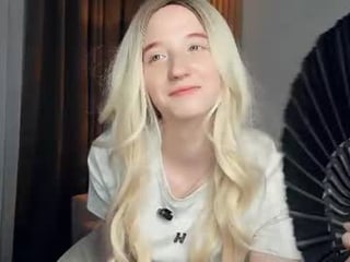graycewelborn teen cam babe wants to be fucked online as hard as possible