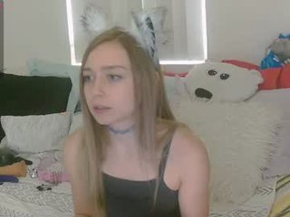 blondiebubblebooty hot cum dripping from beautiful cam babe pussy