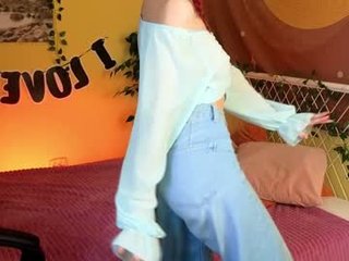 sabi_ryder redhead cam girl sucking and fucking on all fours