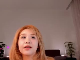 laramiaa cam babe with big tits in private live sex show