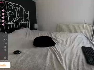 iamlila cam girl with big boobs presents cum show online